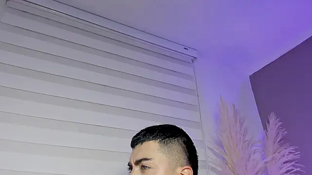 Snapshot of Alexander_Diazz chatting on May 2026 12:14:01 PM Alexander Diazz online show from May 2026 12:14:01 PM