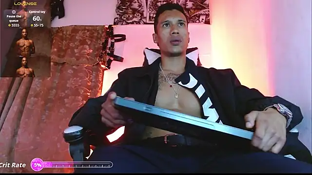 Snapshot of DARK_BLACK_0 chatting on July 2026 04:32:02 AM DARK BLACK 0 online show from July 2026 04:32:02 AM