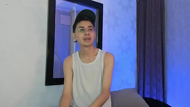 Snapshot of youn_rider chatting on May 2026 07:34:01 PM youn rider online show from May 2026 07:34:01 PM