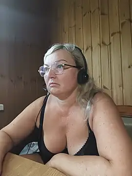White-Chocolatte online show from July 2026 07:08:02 AM