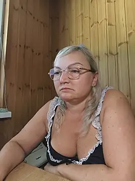 White-Chocolatte online show from June 2026 05:40:02 AM