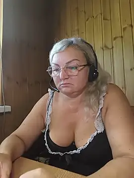 White-Chocolatte online show from July 2026 06:53:01 AM