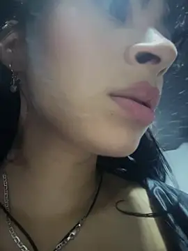 Sasha-firee online show from May 2026 01:42:02 AM