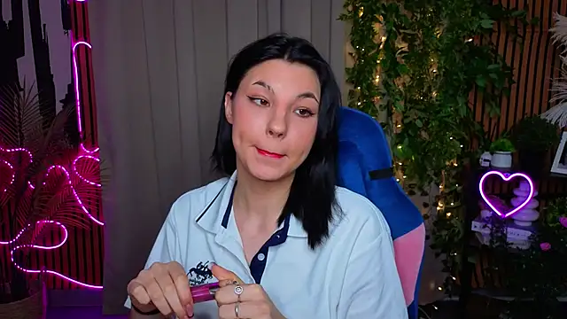 SharonBrowns online show from April 2026 04:52:02 PM