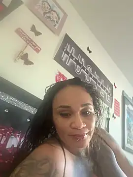 HbkOrLuvMe online show from April 2026 10:22:01 PM