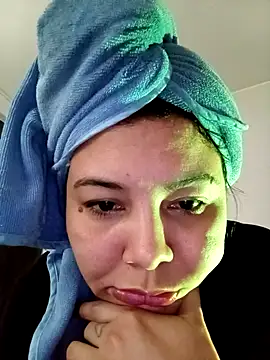 Lcamilagarcia online show from May 2026 04:45:02 PM