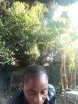 Snapshot of Sexyrose_26 chatting on April 2026 05:30:01 AM Sexyrose 26 online show from April 2026 05:30:01 AM