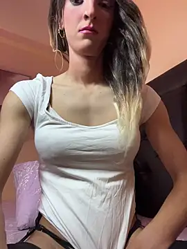 Blacktourmalinee online show from May 2026 04:32:02 PM