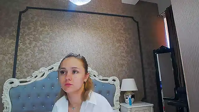 Snapshot of Ivy_Quin chatting on June 2026 05:24:01 AM Ivy Quin online show from June 2026 05:24:01 AM