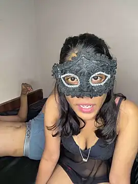 Love Birds00 online show from May 2026 08:54:02 AM