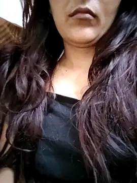 Snapshot of Kajal-hott chatting on April 2026 03:40:02 AM Kajal-hott online show from April 2026 03:40:02 AM