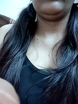 Snapshot of Kajal-hott chatting on April 2026 03:52:02 AM Kajal-hott online show from April 2026 03:52:02 AM