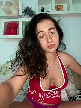 KarolDolly05 online show from June 2026 01:11:01 PM