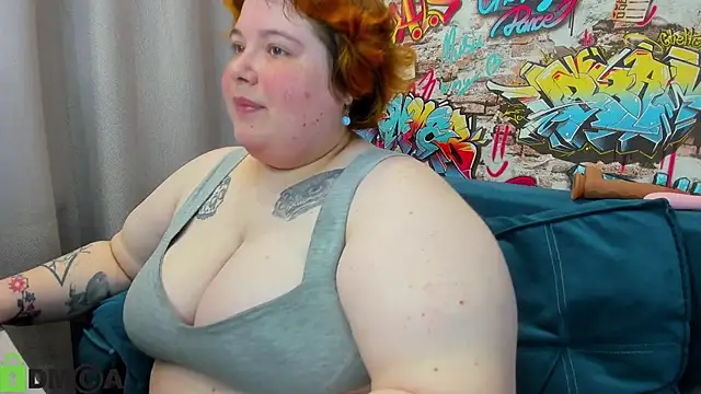 Snapshot of Sew_Sunny chatting on May 2026 01:00:01 AM Sew Sunny online show from May 2026 01:00:01 AM
