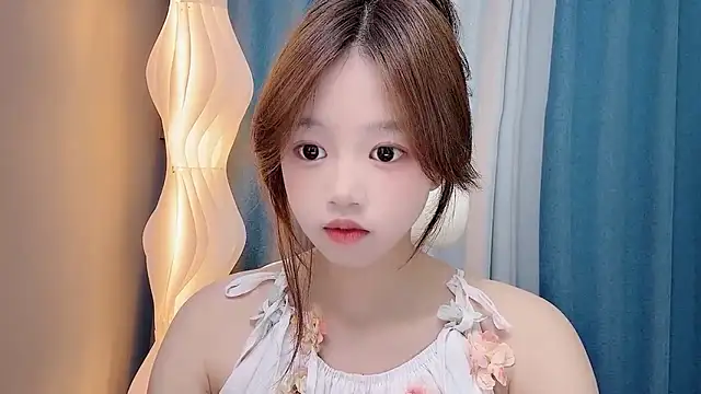 Lilababy00 online show from June 2026 05:40:01 AM
