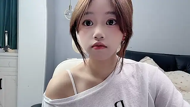 Lilababy00 online show from June 2026 05:41:01 AM