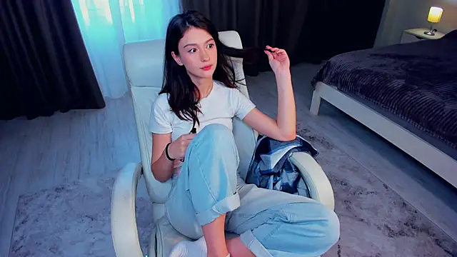 LibbieSchworm online show from April 2026 07:45:01 AM