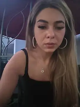 AylinRosee online show from June 2026 06:25:01 PM