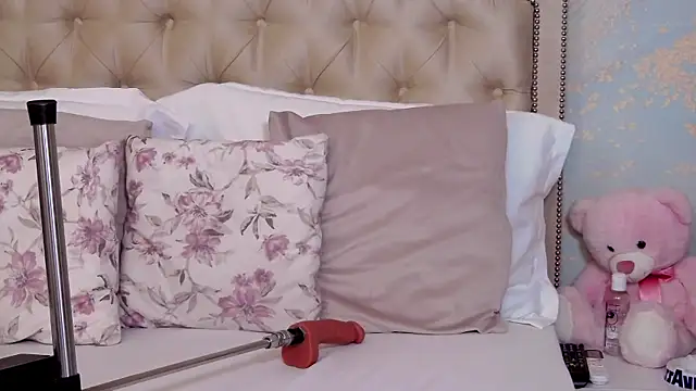 AylinRosee online show from June 2026 01:11:01 AM