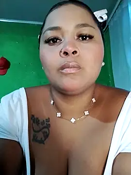 Nikita Glam online show from May 2026 01:44:01 AM