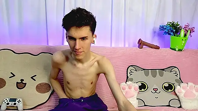GoodBoyLuca online show from June 2026 11:27:02 PM