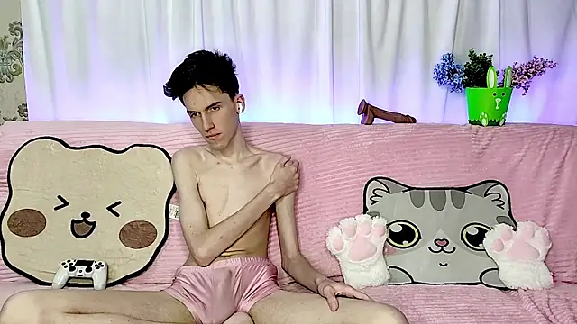 GoodBoyLuca online show from June 2026 12:19:01 AM