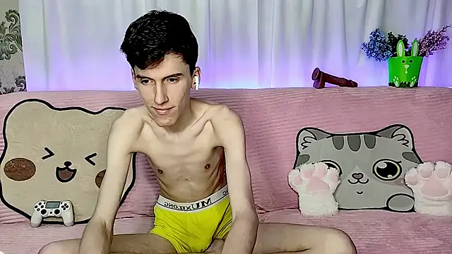 GoodBoyLuca online show from June 2026 12:27:02 AM