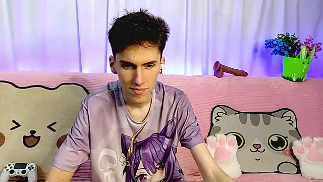 GoodBoyLuca online show from June 2026 11:42:01 PM