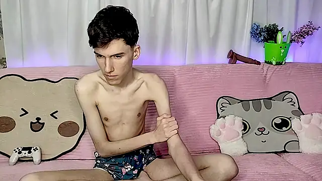 GoodBoyLuca online show from June 2026 12:17:02 AM