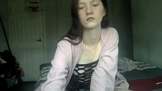 Munchkinbaby72318 online show from July 2026 07:03:01 PM