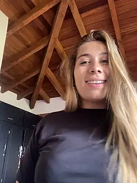  BellaSmith  online show from June 2026 07:57:01 PM