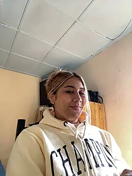  BellaSmith  online show from July 2026 08:52:01 PM