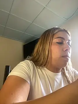  BellaSmith  online show from July 2026 02:57:02 PM