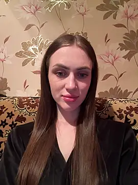 AlinaLove3213 online show from July 2026 07:43:01 PM