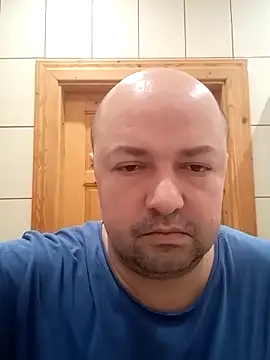 Luceriusbigass online show from February 2026 09:10:02 PM
