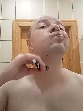 Snapshot of Luceriusbigass chatting on February 2025 11:26:01 PM Luceriusbigass online show from February 2025 11:26:01 PM