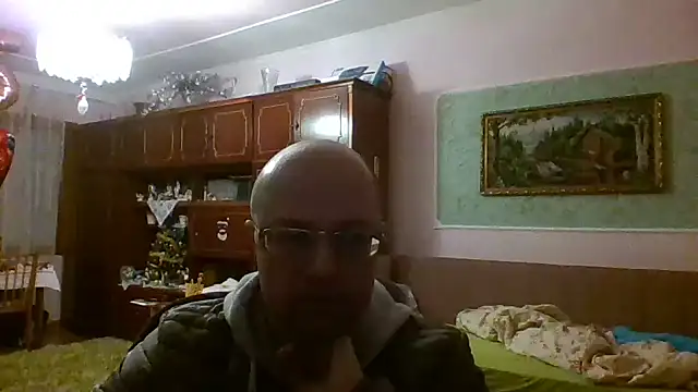 Luceriusbigass online show from February 2025 03:58:01 PM