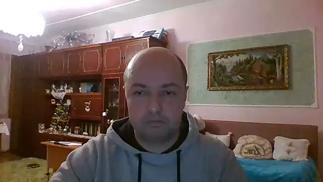 Luceriusbigass online show from February 2025 04:50:02 PM
