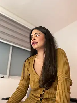 holaRosa online show from July 2026 10:43:01 PM