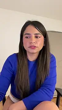 holaRosa online show from April 2026 11:46:02 PM
