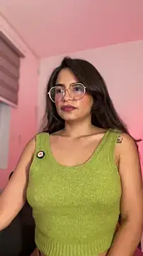 holaRosa online show from May 2026 09:55:01 PM