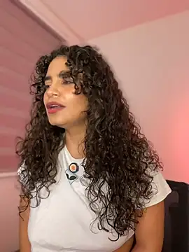 holaRosa online show from June 2026 09:56:01 PM