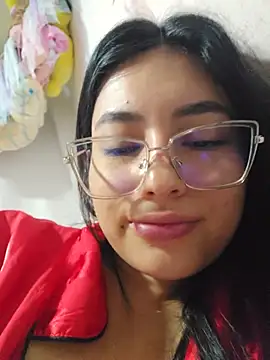Snapshot of VioletRousee chatting on July 2026 07:13:02 PM VioletRousee online show from July 2026 07:13:02 PM
