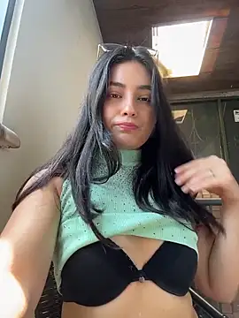 Snapshot of VioletRousee chatting on June 2026 04:07:02 PM VioletRousee online show from June 2026 04:07:02 PM