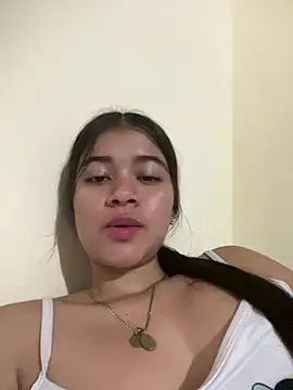 Snapshot of Kloe_zaf chatting on May 2026 06:29:02 AM Kloe zaf online show from May 2026 06:29:02 AM