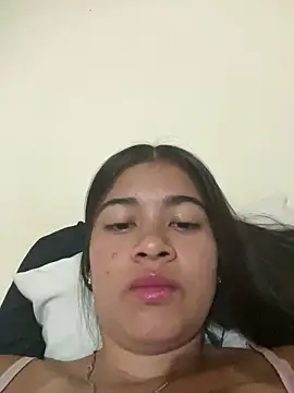 Snapshot of Kloe_zaf chatting on June 2026 05:40:02 AM Kloe zaf online show from June 2026 05:40:02 AM