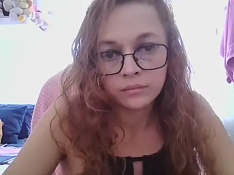 Lannah   online show from April 2026 02:45:02 PM