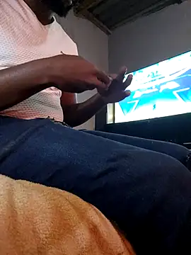 Snapshot of Ysae37 chatting on April 2026 10:21:01 AM Ysae37 online show from April 2026 10:21:01 AM