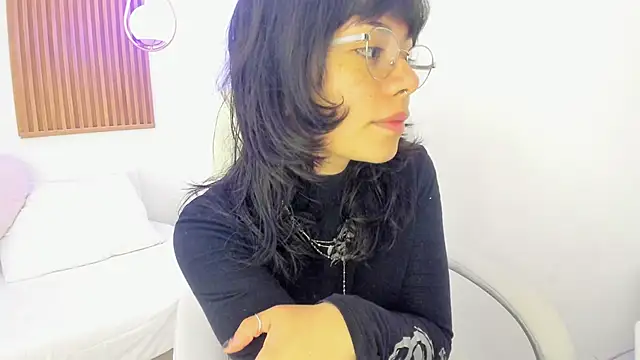 ghostmila online show from April 2026 01:31:02 PM