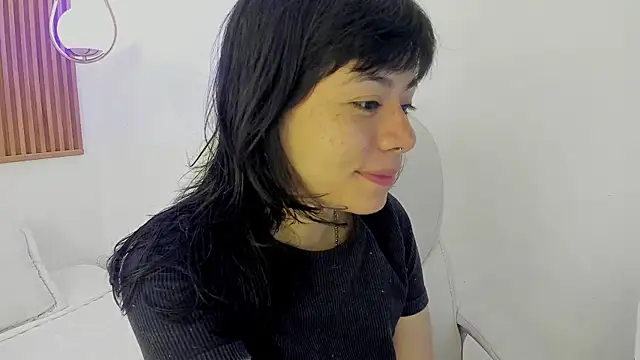 ghostmila online show from May 2026 01:05:01 PM